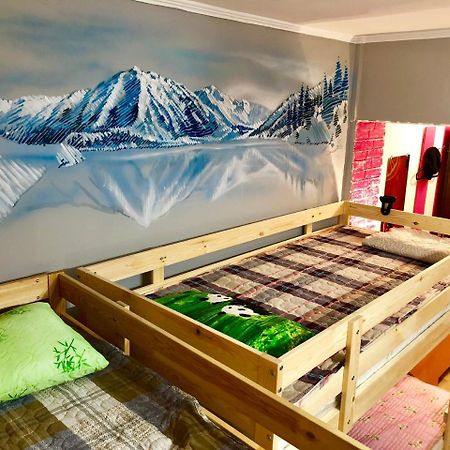 Hostel Loco Ałma Ata Zewnętrze zdjęcie