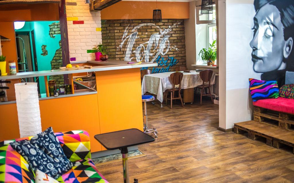 Hostel Loco Ałma Ata Zewnętrze zdjęcie