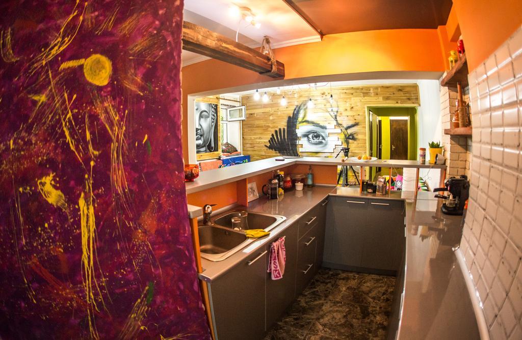 Hostel Loco Ałma Ata Zewnętrze zdjęcie