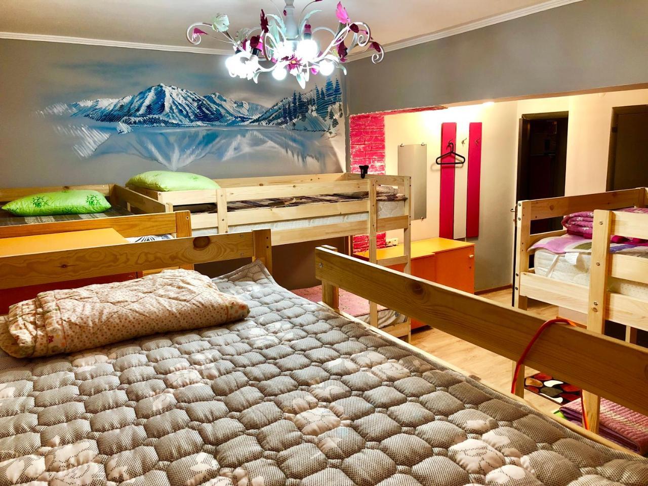 Hostel Loco Ałma Ata Zewnętrze zdjęcie