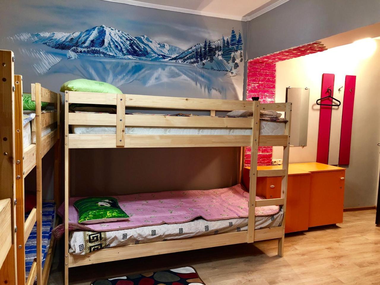 Hostel Loco Ałma Ata Zewnętrze zdjęcie